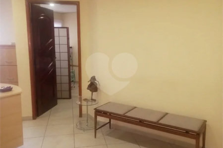 Sala Comercial em Vila Mariana com 39m²