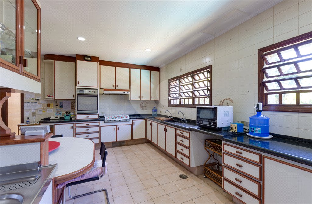 Casa à venda com 5 suítes no condomínio Chácara Flora, São Paulo - SP