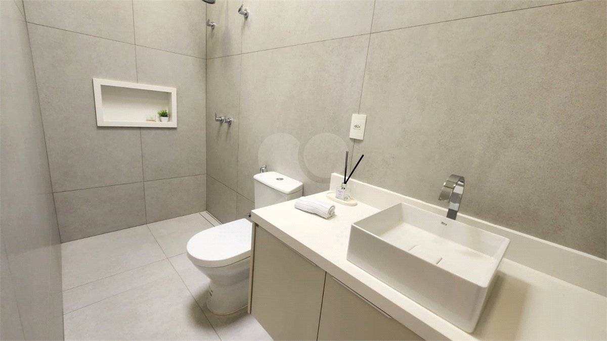 Casa à venda com 4 suítes no condomínio Alphaville Nova Esplanada 3, Votorantim - SP