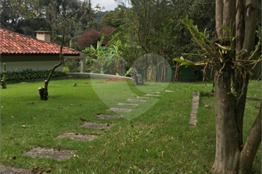 Casa à venda com 6 quartos, sendo 5 suítes, em Roseira, Mairiporã, SP