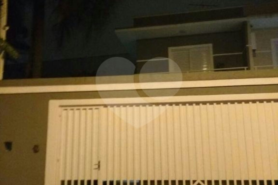 Sobrado à venda com 3 quartos, sendo 1 suíte, em Vila Mazzei, São Paulo, SP
