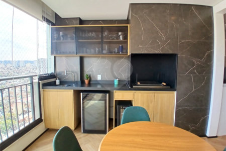Apartamento à venda com 3 suítes em Santa Teresinha, São Paulo, SP