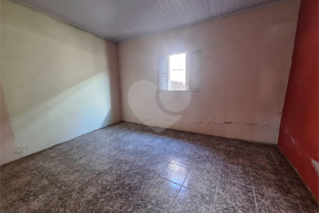 Casa à venda com 2 quartos em Vila Hungria, Itapetininga, SP
