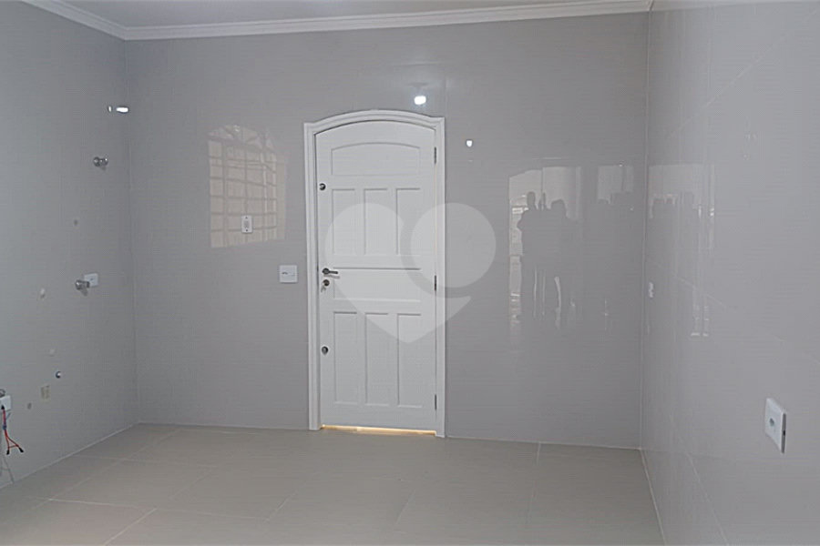 Sobrado à venda com 3 quartos, sendo 1 suíte, em Tremembé, São Paulo, SP