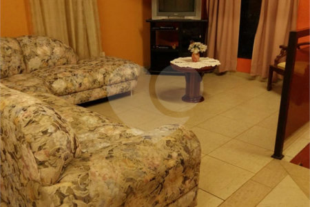 Chácara à venda com 3 quartos, sendo 1 suíte, em Estância Piratininga, Suzano, SP