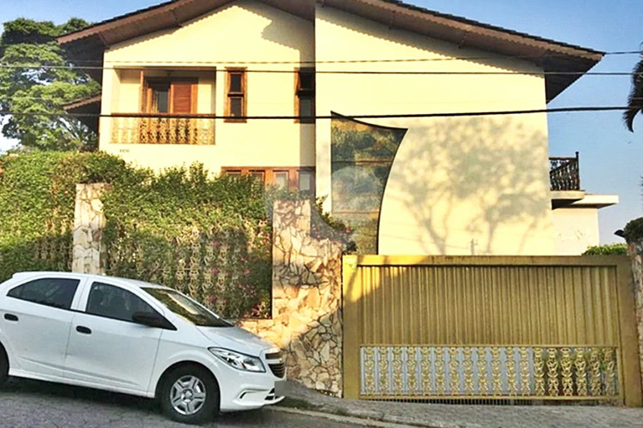 Sobrado à venda com 4 suítes em Tucuruvi, São Paulo, SP