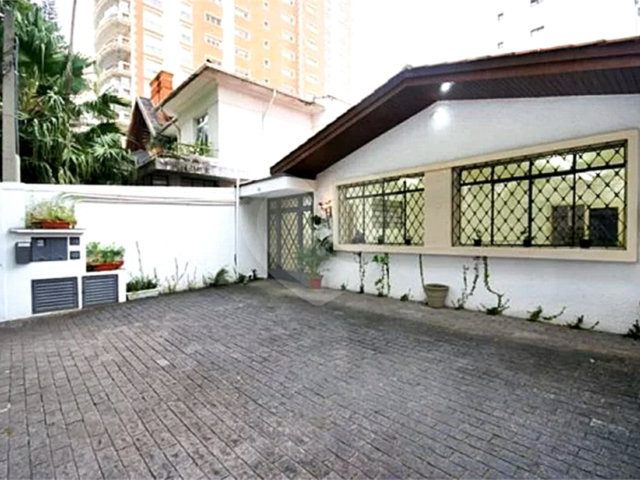Casa à venda ou para alugar com 1 quarto em Perdizes, São Paulo, SP