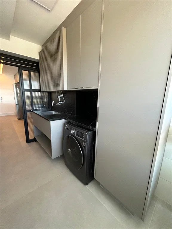Apartamento à venda com 3 suítes em Santo Amaro, São Paulo, SP