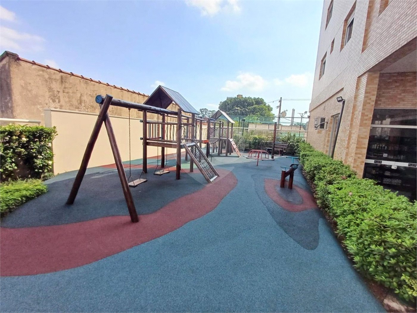 Apartamento à venda com 3 suítes em Santa Teresinha, São Paulo, SP