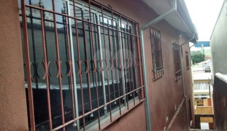 Casa à venda com 6 quartos, sendo 2 suítes,  no condomínio Doutor Francisco Ranieri, São Paulo - SP