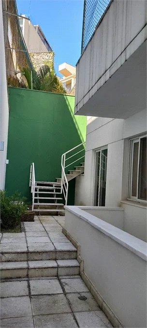 Sobrado à venda ou para alugar com 7 quartos, sendo 4 suítes, em Cidade Jardim, São Paulo, SP