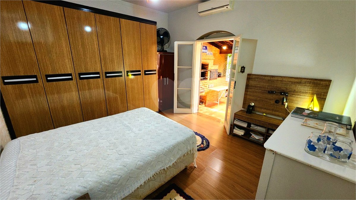 Casa à venda com 4 quartos, sendo 1 suíte, em Jardim Nova Época, Araraquara, SP