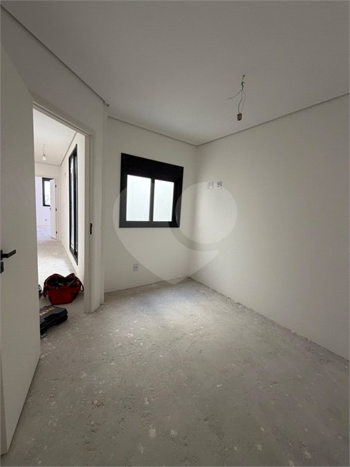 Sobrado à venda com 3 quartos, sendo 1 suíte,  em Sítio da Figueira, São Paulo, SP