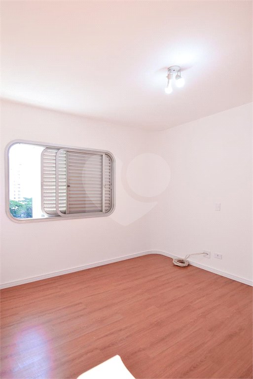 Apartamento à venda com 4 quartos, sendo 2 suítes,  em Brooklin Paulista, São Paulo, SP