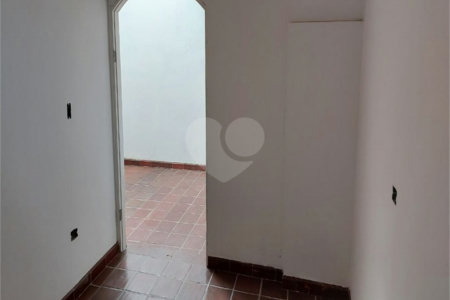 Sobrado à venda com 3 quartos, sendo 2 suítes, em Vila Paulicéia, São Paulo, SP