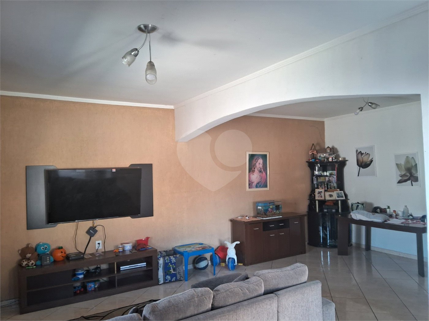 Casa à venda com 3 quartos, sendo 2 suítes, em Jardim Míriam, Suzano, SP