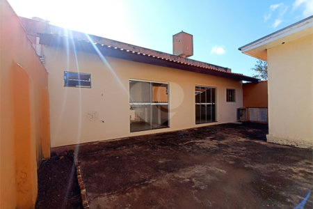 Casa à venda com 3 quartos, sendo 2 suítes,  no Centro, Itapetininga, SP