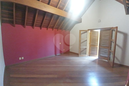 Casa à venda com 3 quartos, sendo 1 suíte,  no condomínio Estância Marambaia, Vinhedo - SP