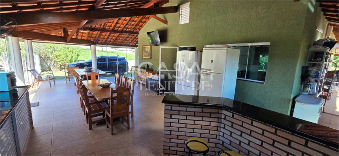 Casa em condomínio à venda ou para alugar com 3 quartos, sendo 1 suíte,  em Village da Serra, Araçoiaba da Serra, SP