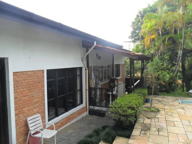 Sobrado à venda com 3 quartos, sendo 1 suíte,  em Vila São Francisco, São Paulo, SP