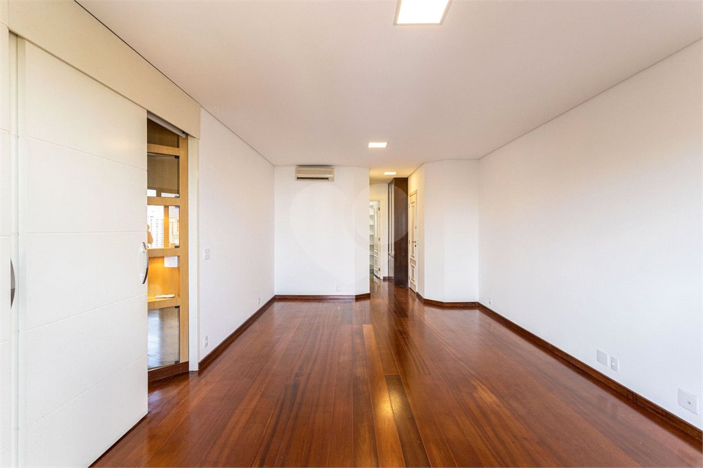 Apartamento à venda com 3 suítes em Perdizes, São Paulo, SP