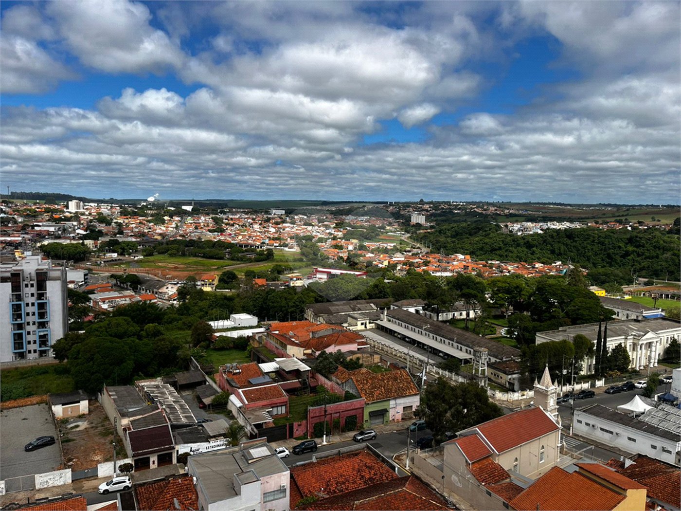 Apartamento à venda com 3 suítes no Centro, Itapetininga, SP