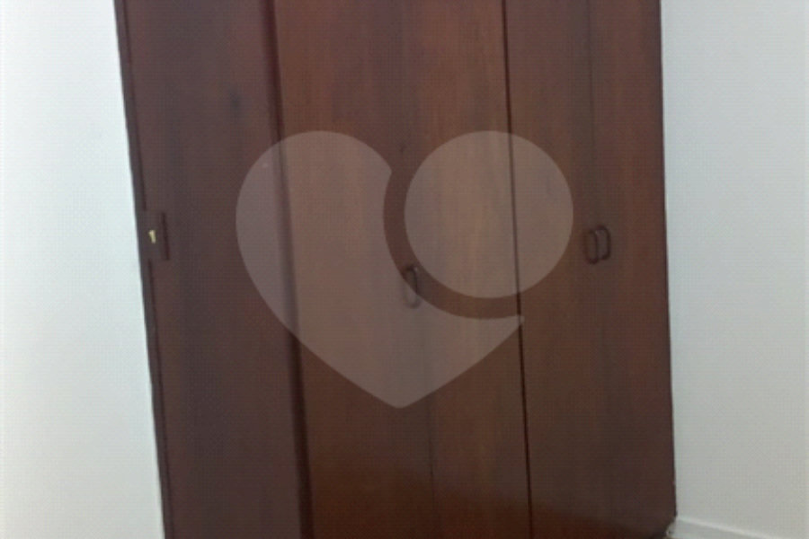 Sobrado à venda com 4 quartos, sendo 1 suíte, em Vila Mazzei, São Paulo, SP