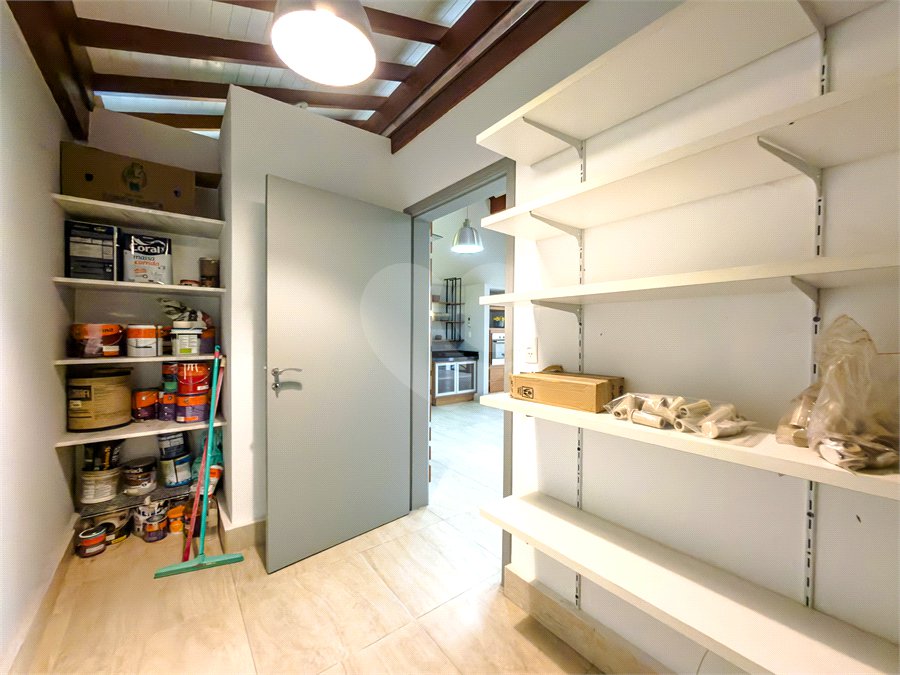 Casa à venda com 4 suítes no condomínio Villa Borghese, Indaiatuba - SP