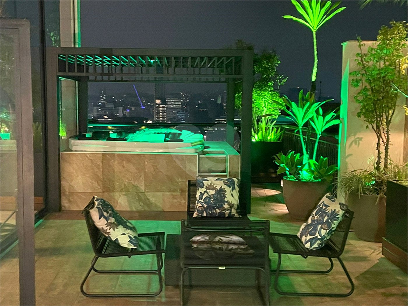 Cobertura à venda com 3 suítes em Jardim Vitória Régia, São Paulo, SP