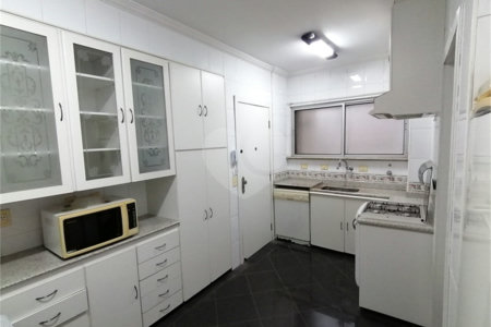 Apartamento à venda com 3 quartos, sendo 1 suíte, em Jardim Paulista, São Paulo, SP