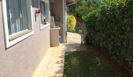 Casa à venda com 4 quartos, sendo 3 suítes, no condomínio Serra da Estrela, Atibaia - SP