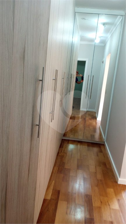 Casa à venda com 3 suítes no condomínio Picollo, Louveira - SP