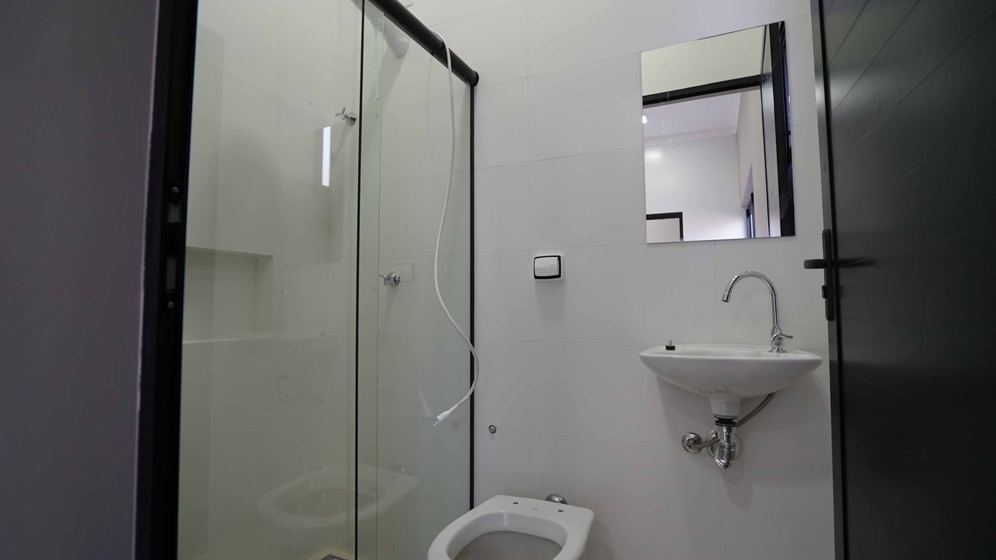 Casa à venda com 4 suítes no condomínio Gramado Park Residencial, Álvares Machado - SP