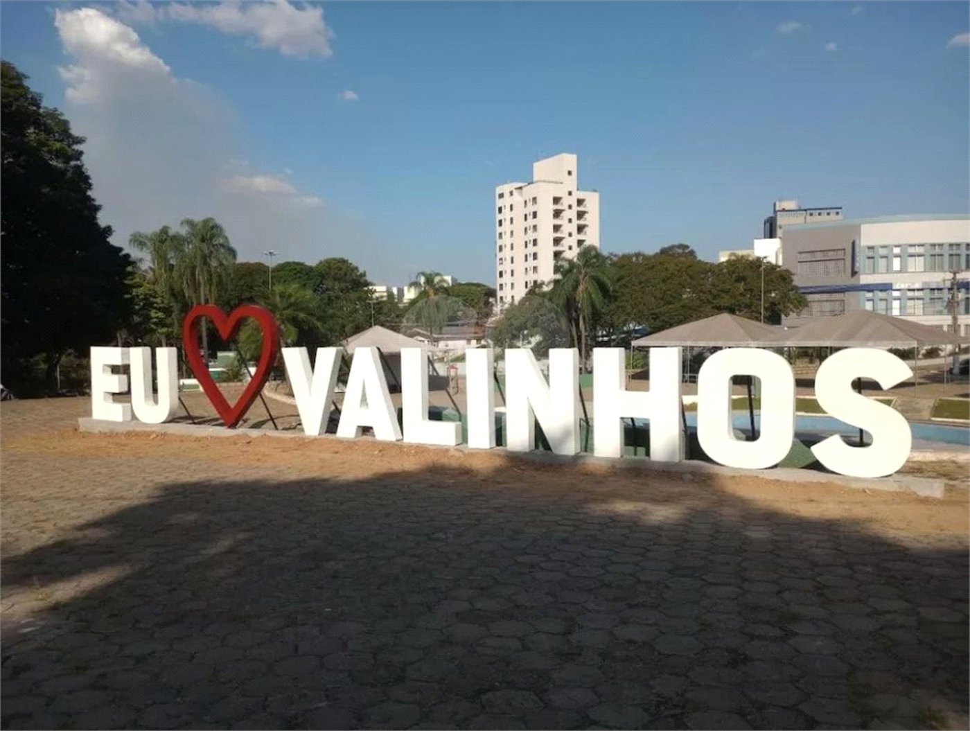 Terreno à venda no condomínio Porto do Sol, Valinhos - SP