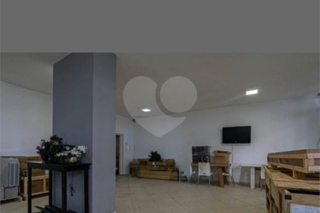 Apartamento à venda com 3 quartos, sendo 1 suíte,  em Aclimação, São Paulo, SP