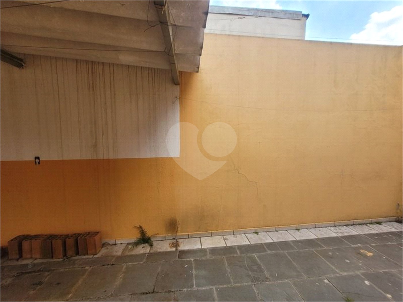 Casa à venda com 3 quartos, sendo 1 suíte, em Vila Vitório Mazzei, São Paulo, SP