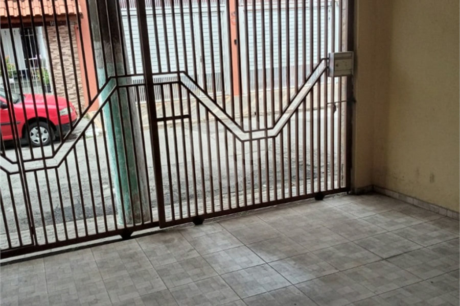 Sobrado à venda com 4 quartos, sendo 1 suíte, em Horto Florestal, São Paulo, SP