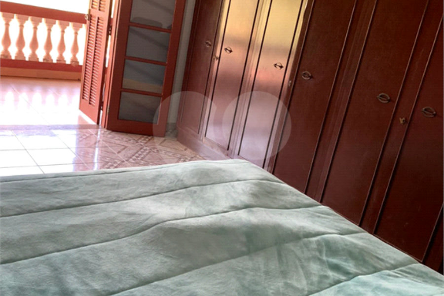 Casa à venda com 4 quartos, sendo 1 suíte, em Loteamento Rancho Maringá II, Atibaia, SP