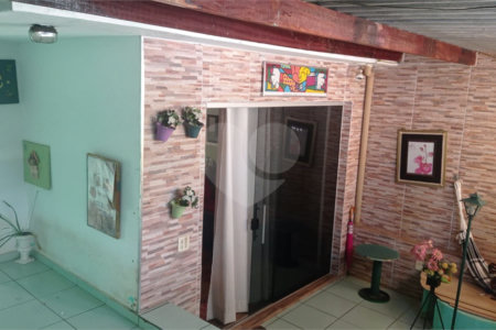 Casa à venda com 3 quartos em Vila Deyse, Itapetininga, SP