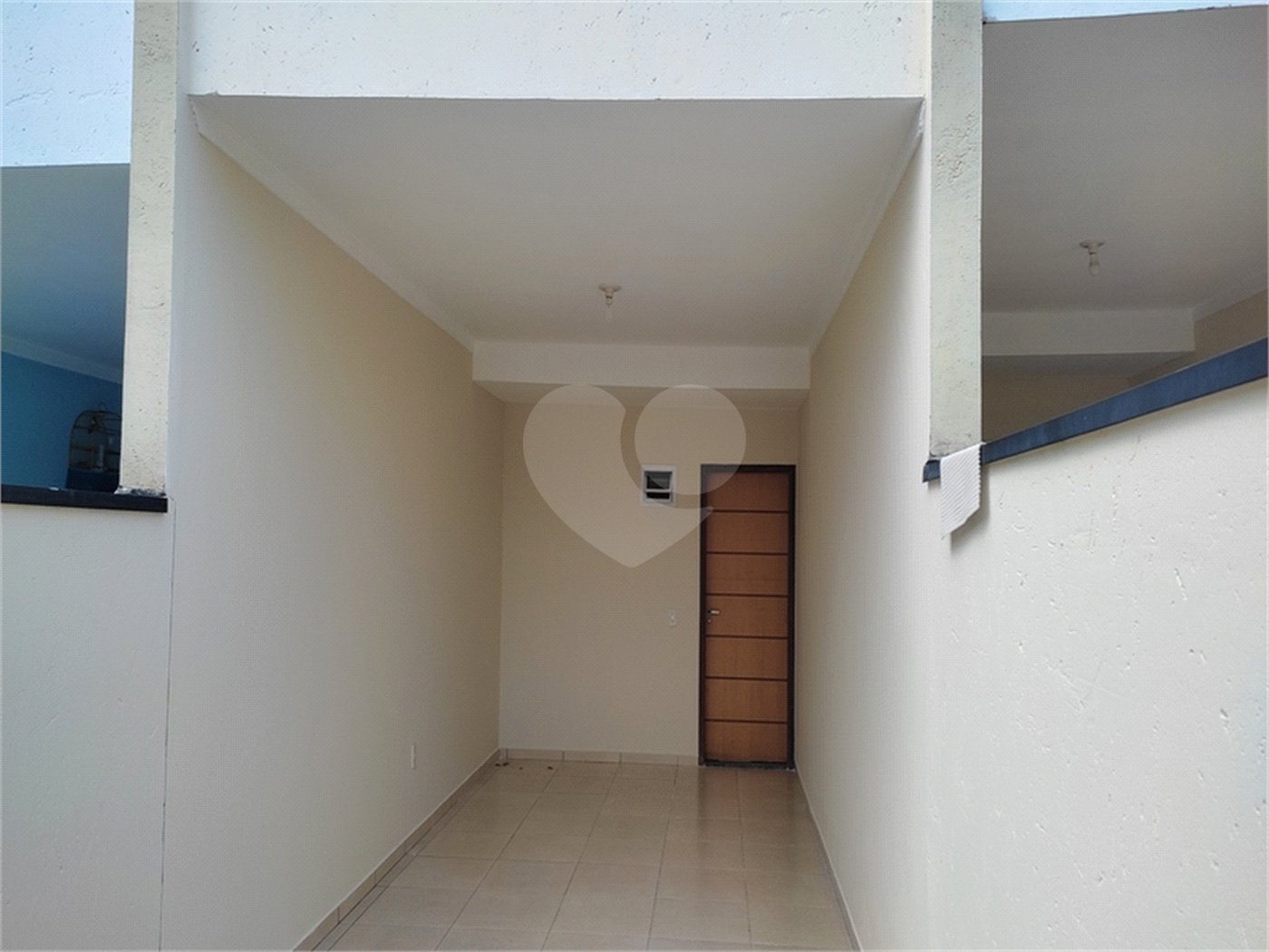 Sobrado à venda ou para alugar com 2 suítes em Jardim Nely, Indaiatuba, SP