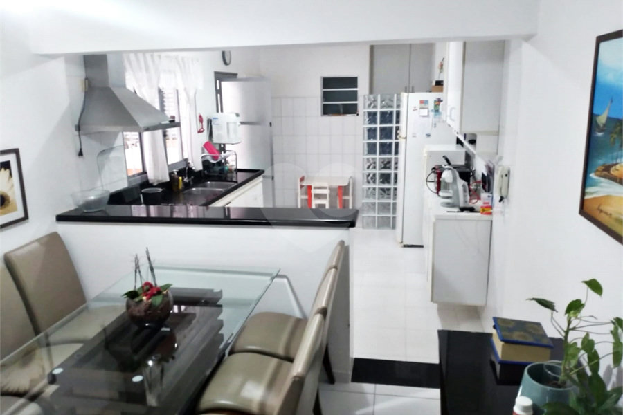 Casa à venda com 4 quartos, sendo 1 suíte, em Santana, São Paulo, SP