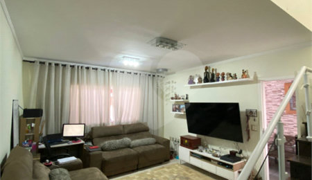 Casa à venda com 3 quartos, sendo 1 suíte, em Jardim Santa Clara, Guarulhos, SP