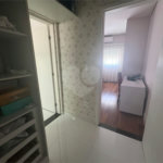 Sobrado à venda com 5 quartos, sendo 3 suítes, em Vila Nivi, São Paulo, SP