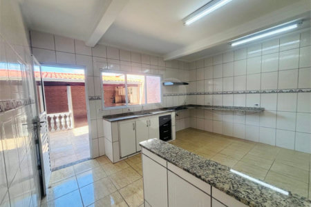 Casa para alugar com 3 quartos, sendo 1 suíte,  em Wanel Ville, Sorocaba, SP