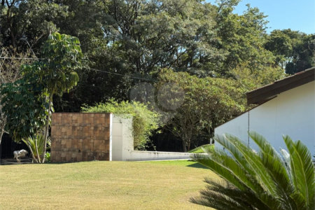 Casa à venda com 3 quartos, sendo 1 suíte, no condomínio Vale do Lago, Sorocaba - SP