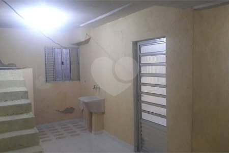 Sobrado à venda com 3 quartos em Jardim Macedônia, São Paulo, SP