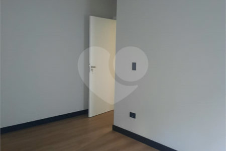 Casa à venda com 3 suítes no condomínio Alphaville 4, Votorantim - SP