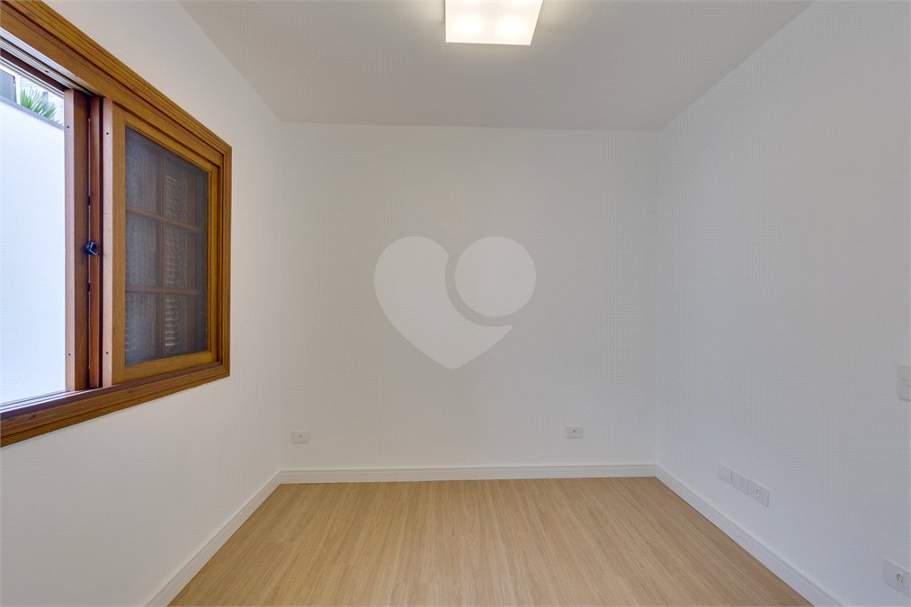 Casa de Vila à venda com 3 quartos, sendo 2 suítes, em Santo Amaro, São Paulo, SP