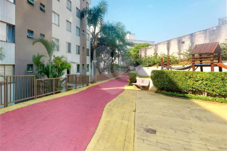 Apartamento à venda com 3 quartos, sendo 1 suíte, em Vila Parque Jabaquara, São Paulo, SP