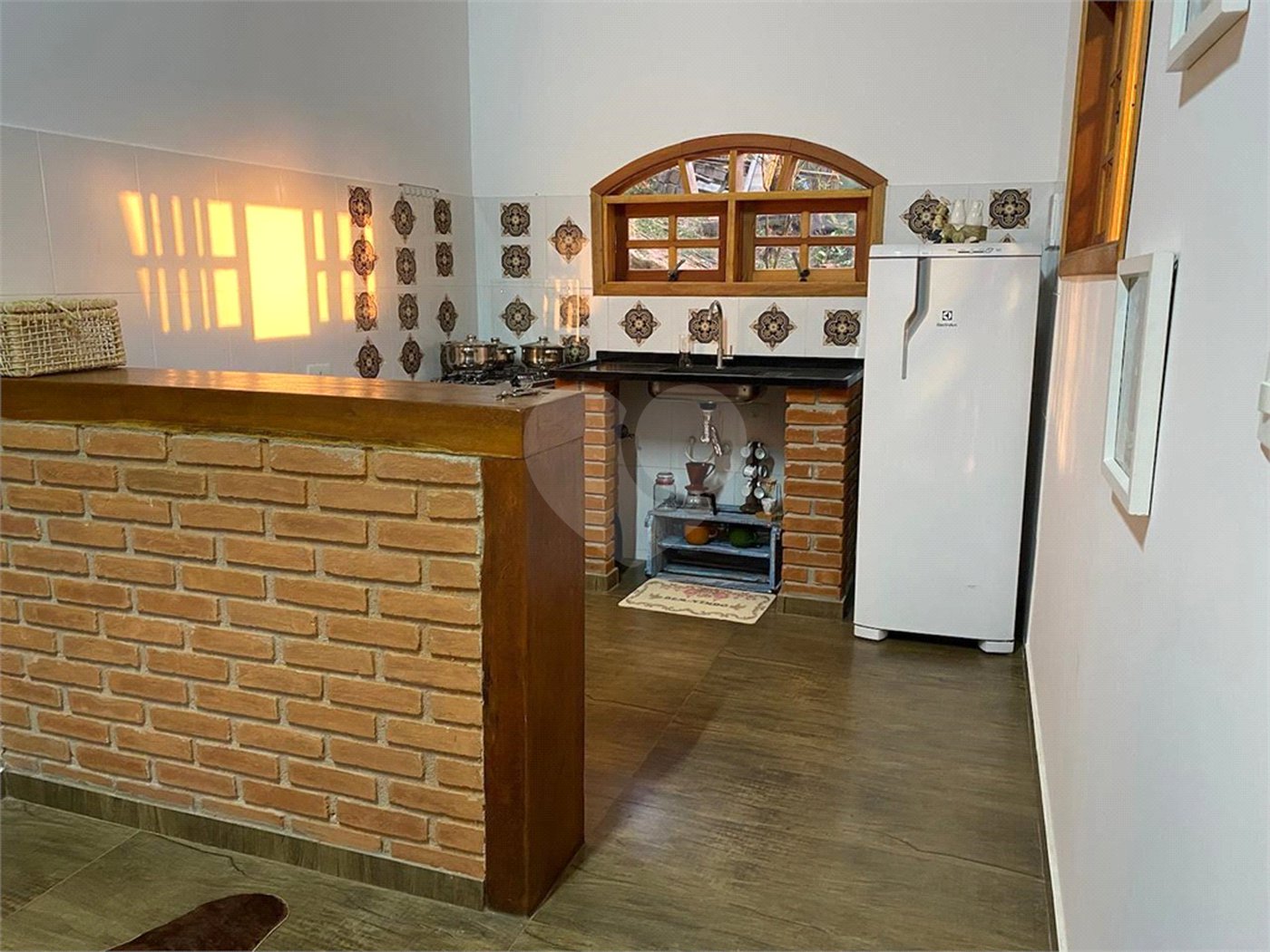 Casa à venda com 3 quartos, sendo 1 suíte, no condomínio Associação Reserva das Hortênsias, Mairiporã - SP